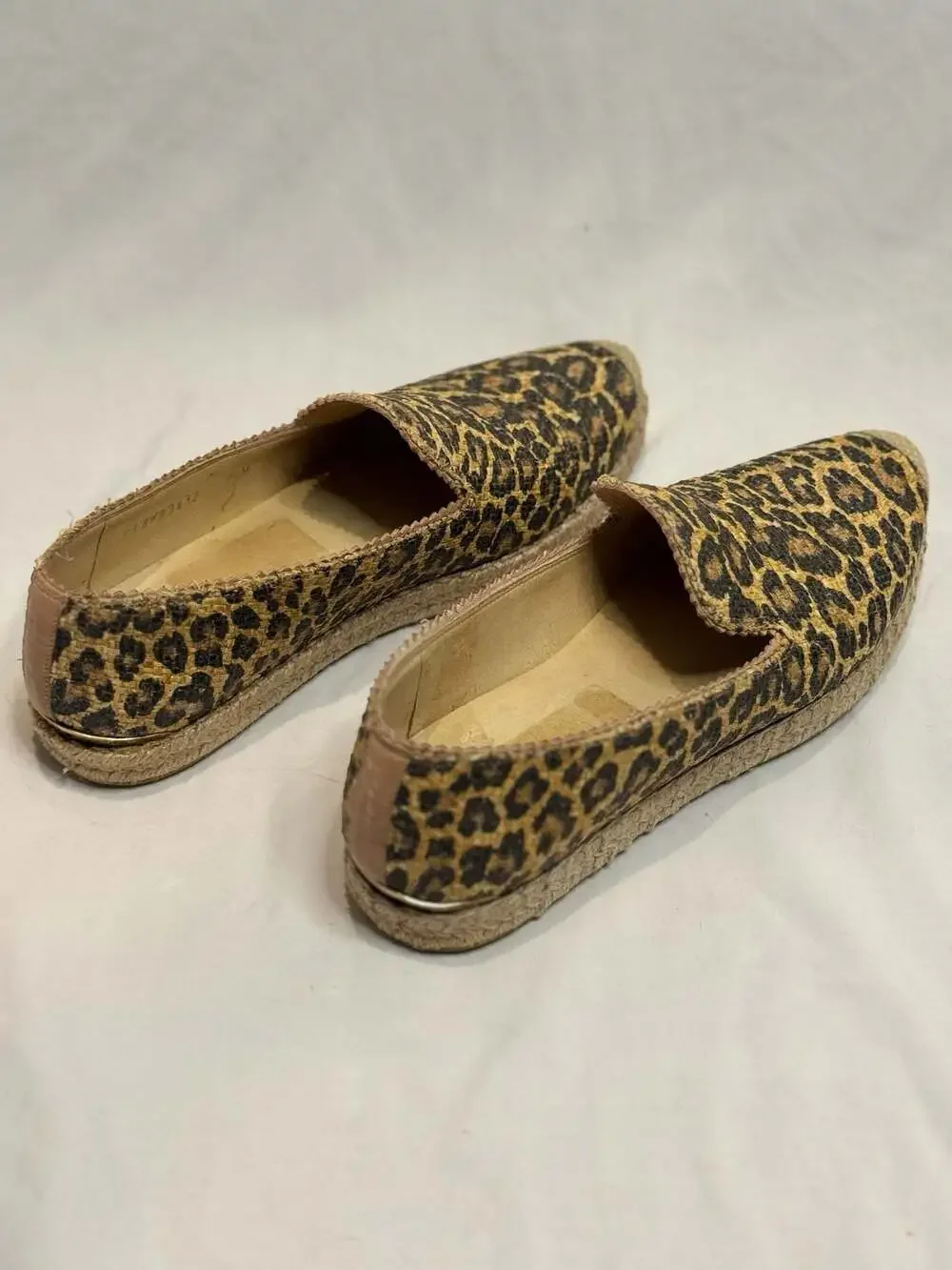 Stuart Weitzman Leopard Print Espadrille Flats Size 7.5M‎